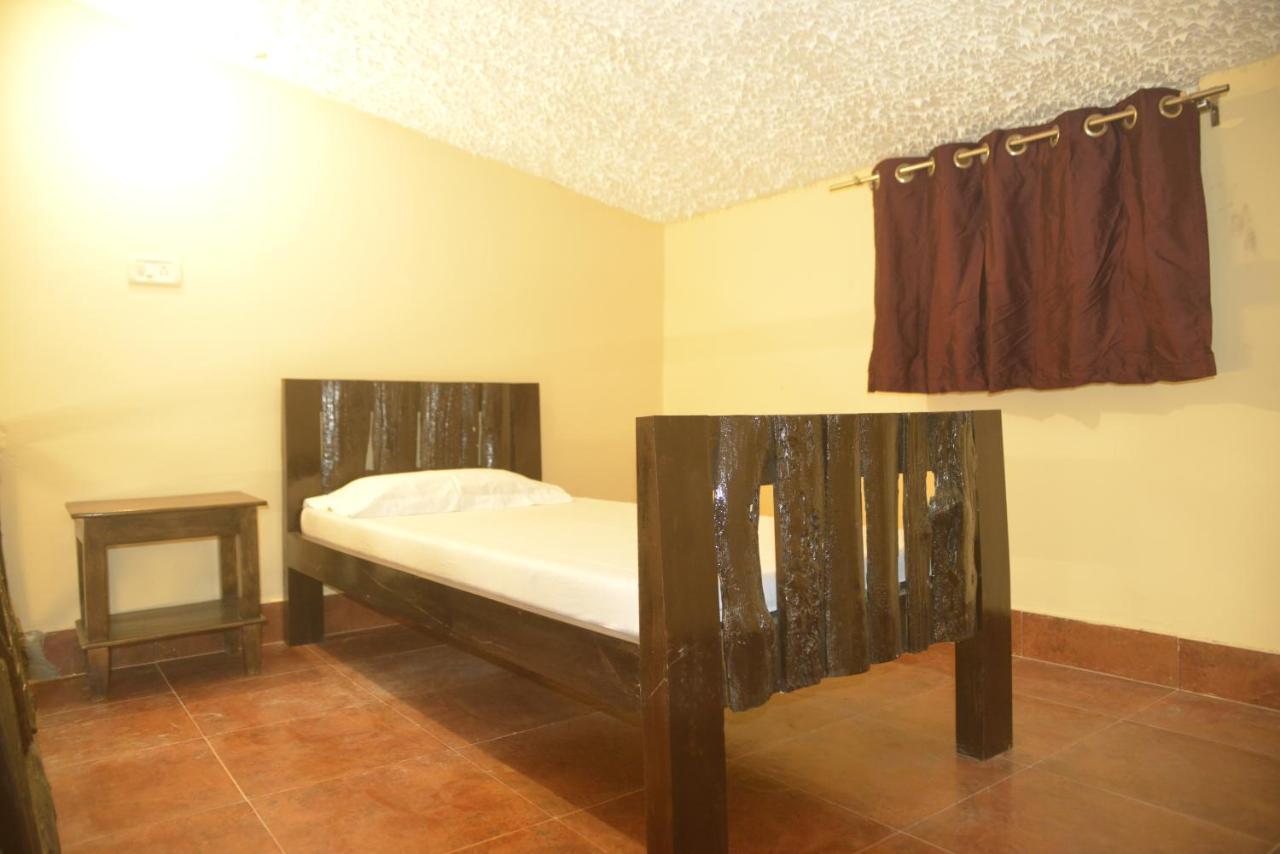 Aura Wildlife Camp And Resorts Marchula Buitenkant foto