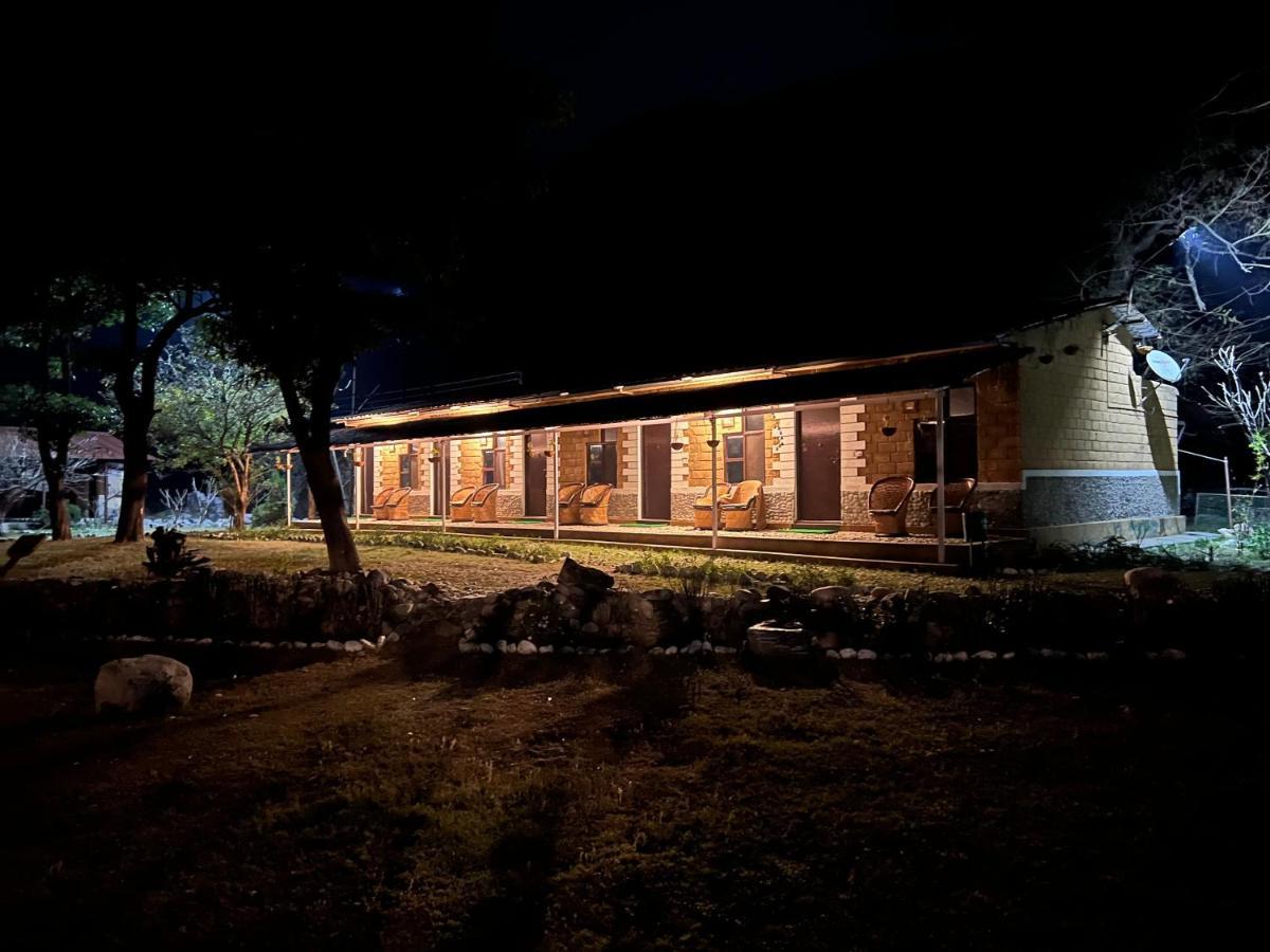 Aura Wildlife Camp And Resorts Marchula Buitenkant foto
